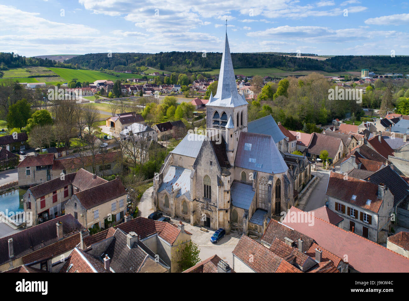 Francia, Aube (10), Vue aerienne du village des Riceys//Francia, Aube (10), vista aérea de Les Riceys Foto de stock