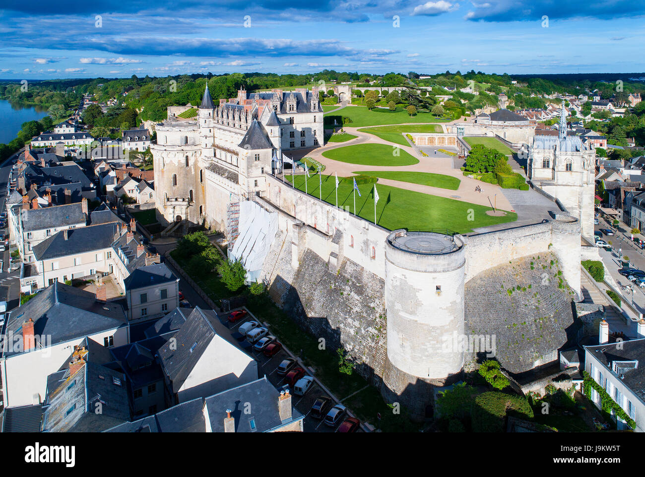 Francia, Indre-et-Loire (37), en el Vallée de la Loire classée patrimoine mondial de l'UNESCO, Amboise, le Château du XVe siècle (vue aérienne)//Francia, Indr Foto de stock