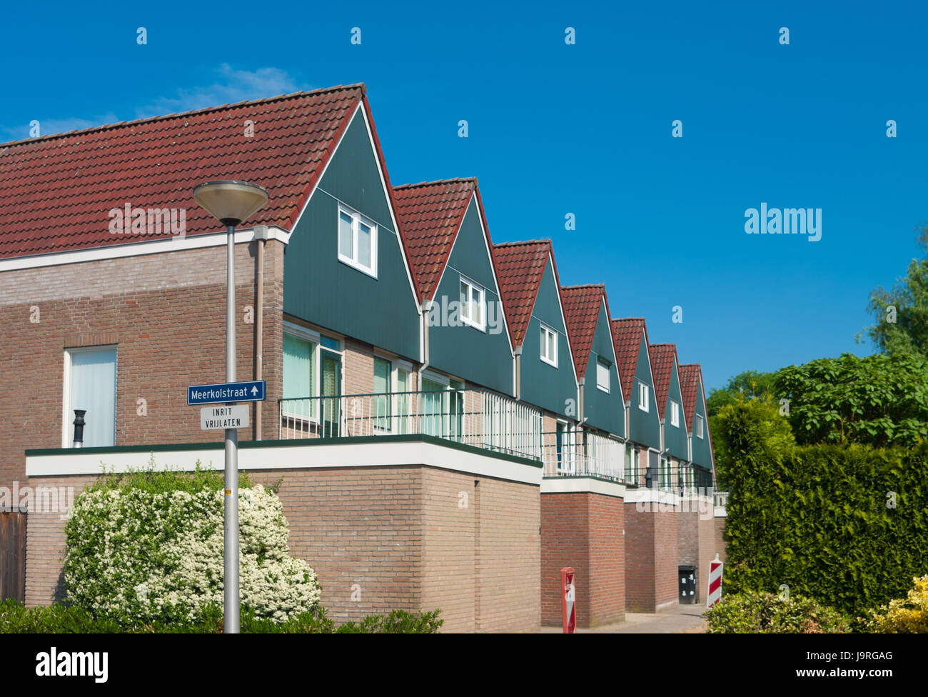 Casas modernas, modernidad, fachada, idénticos, desprendido, exterior, casa  Fotografía de stock - Alamy