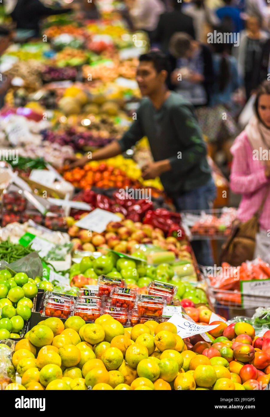 Fruit & Veg se cala en el Paddy's market, Chinatown, Sydney, Australia. Foto de stock