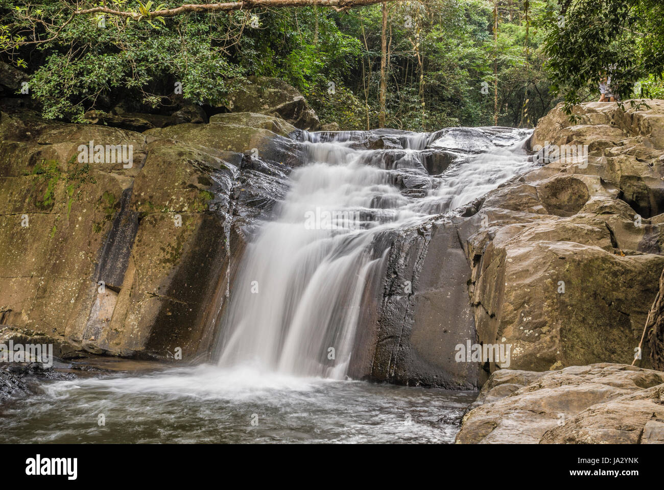 Cascada pala-U, Parque Nacional Kaeng Krachan, Tailandia Foto de stock