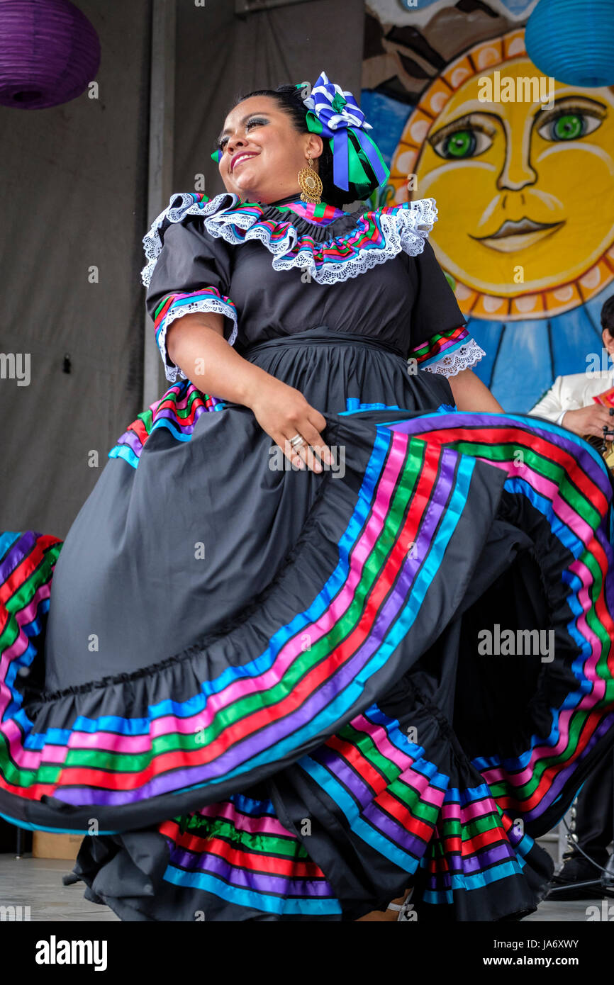 Clothing Ropa De Danza Folklorica Jalisco Vestidos Mexicanos