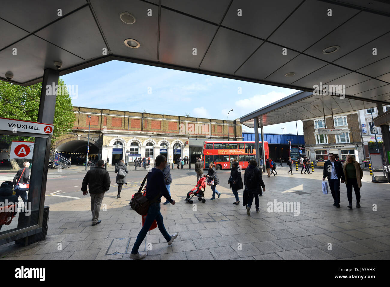 Vauxhall station fotografías e imágenes de alta resolución Alamy