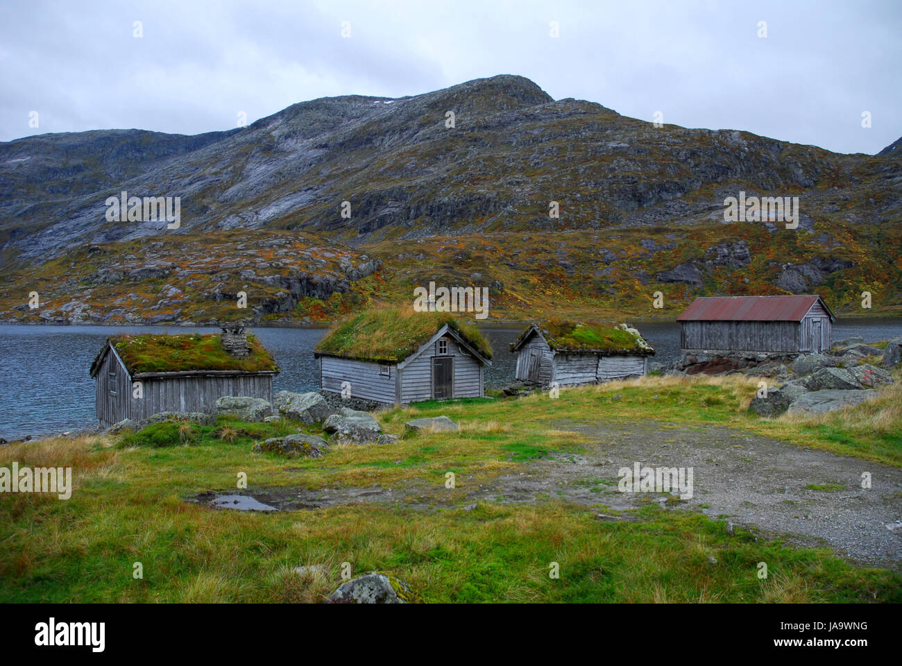 Casas, aguas, Noruega, el agua dulce, el lago, las aguas continentales, agua, montaña, Foto de stock