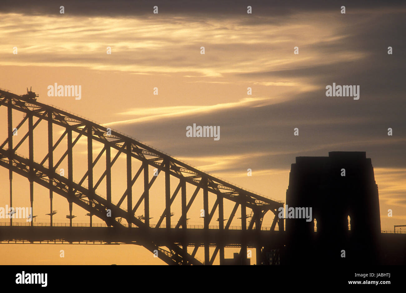 Sección del Sydney Harbour Bridge at Sunset, Sydney, New South Wales Foto de stock