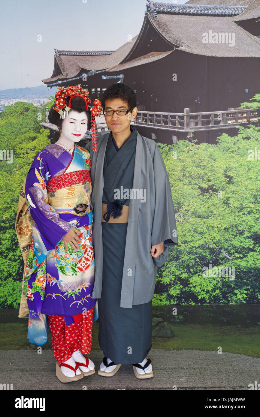 Ropa tradicional de japón fotografías e imágenes de alta resolución - Alamy