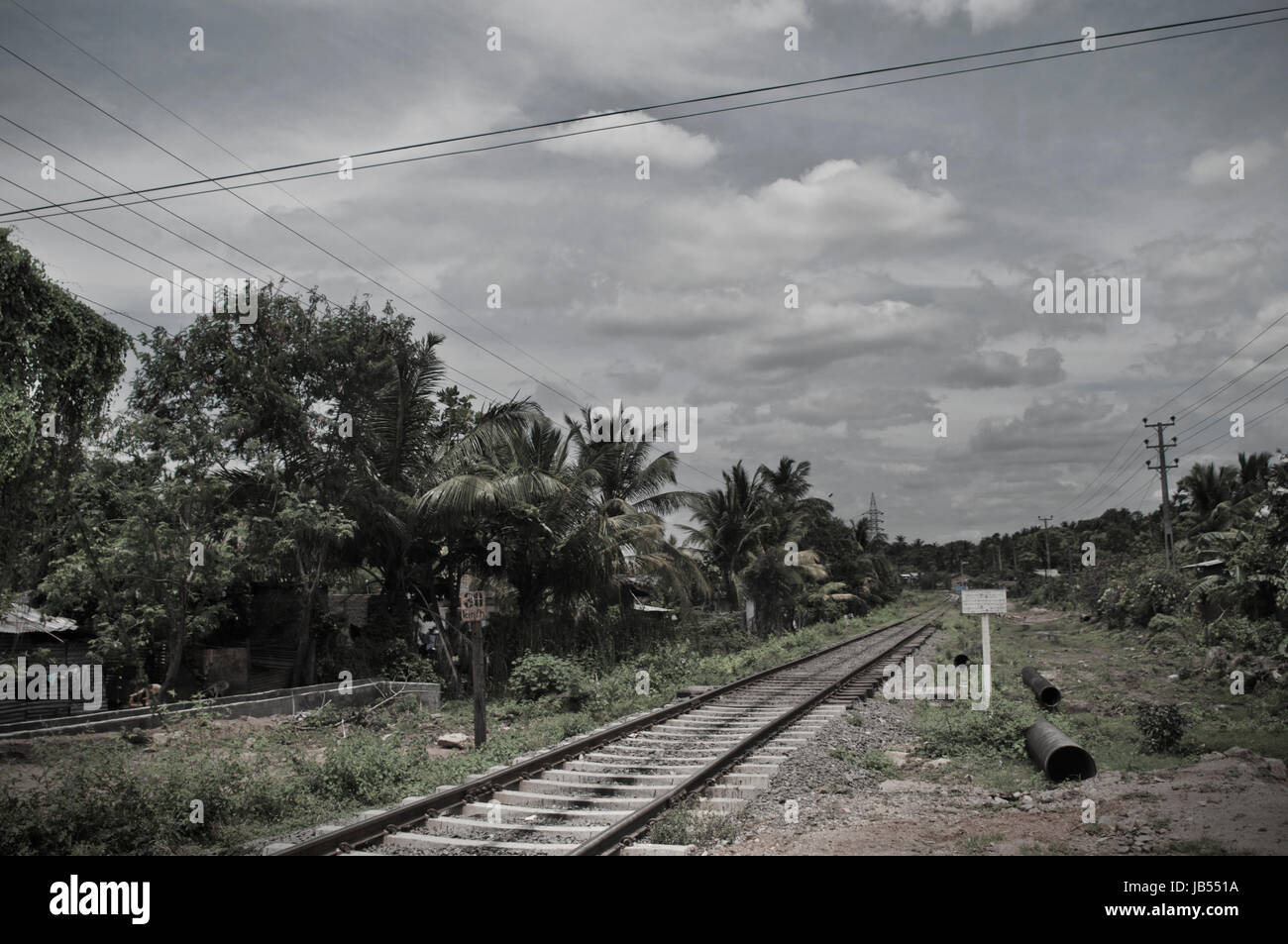 La vía de tren abandonada Foto de stock