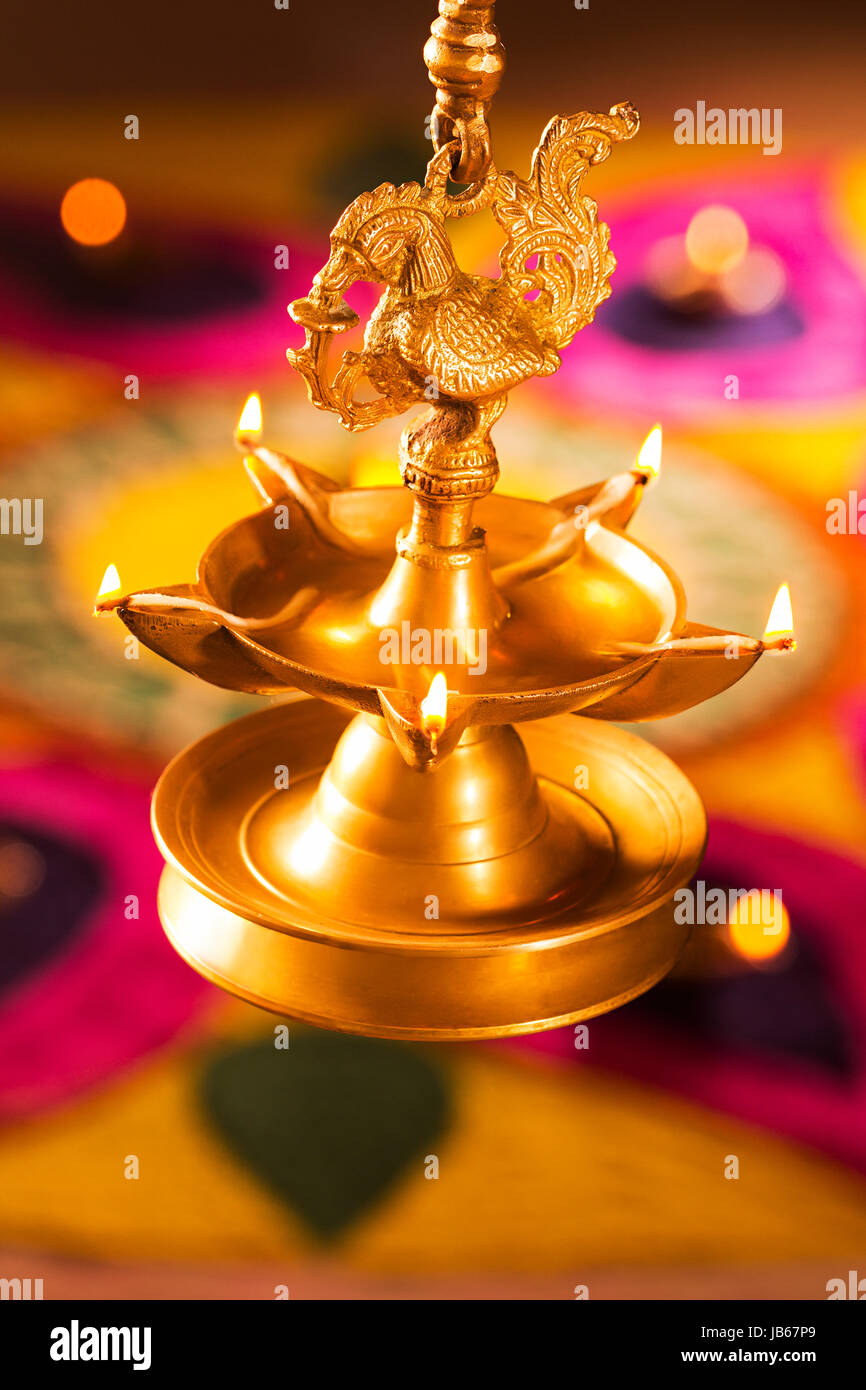 Diwali Festival lamp ligting culto espiritualidad hindú Foto de stock