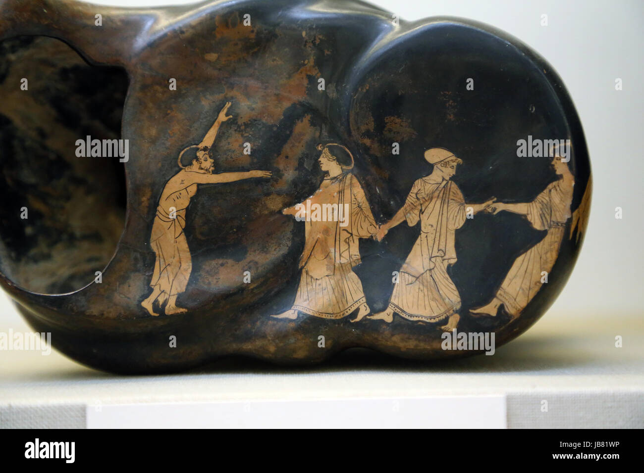Rojo-figura astragalos mostrando danza dramática. Griego, Atenas 460-450 A.C. Sotades atribuido al pintor. Museo Británico. Londres. Foto de stock