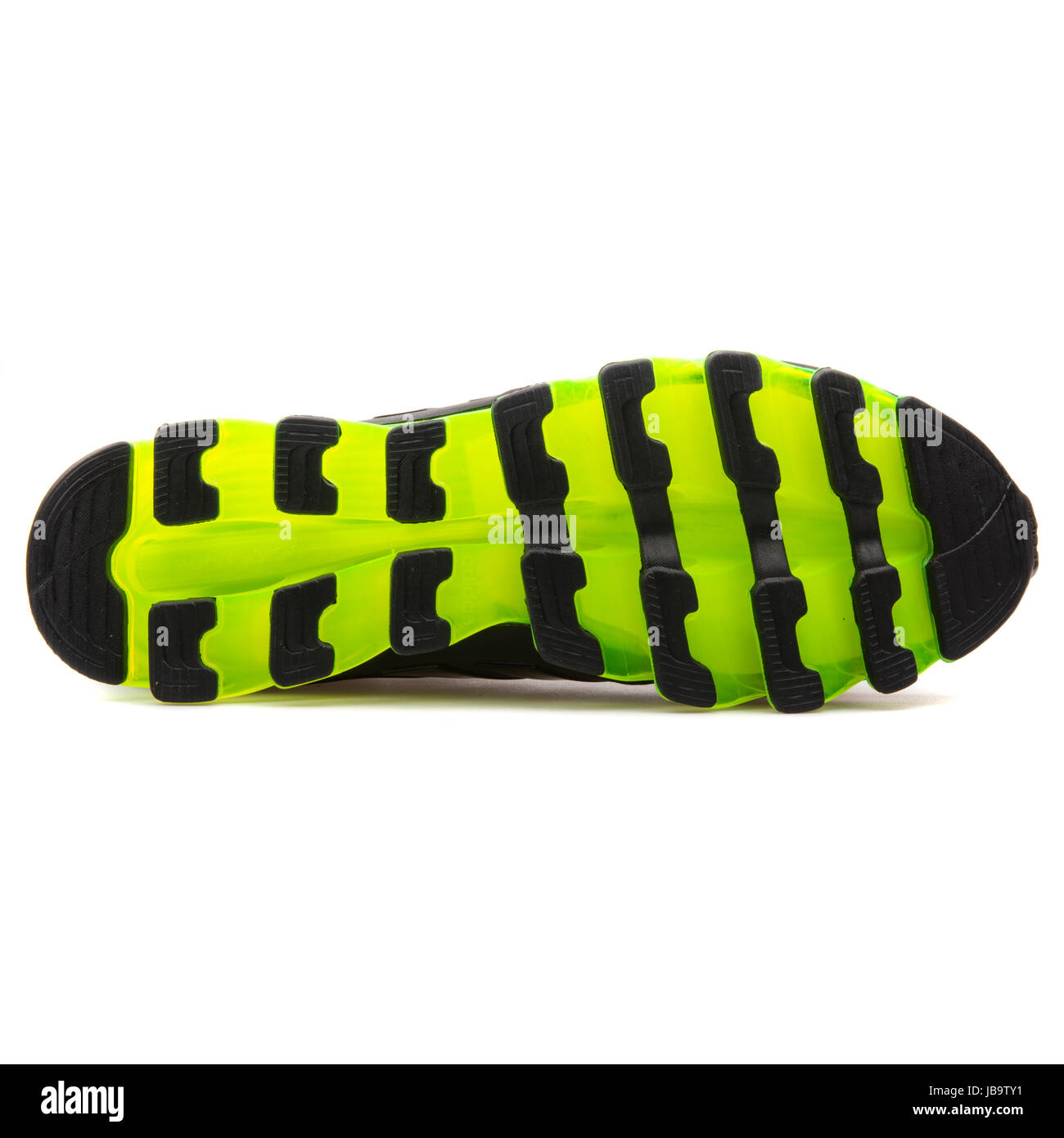 Adidas Springblade Drive 2 m negro y verde, Los hombres ejecutan Sneakers -  D69684 Fotografía de stock - Alamy