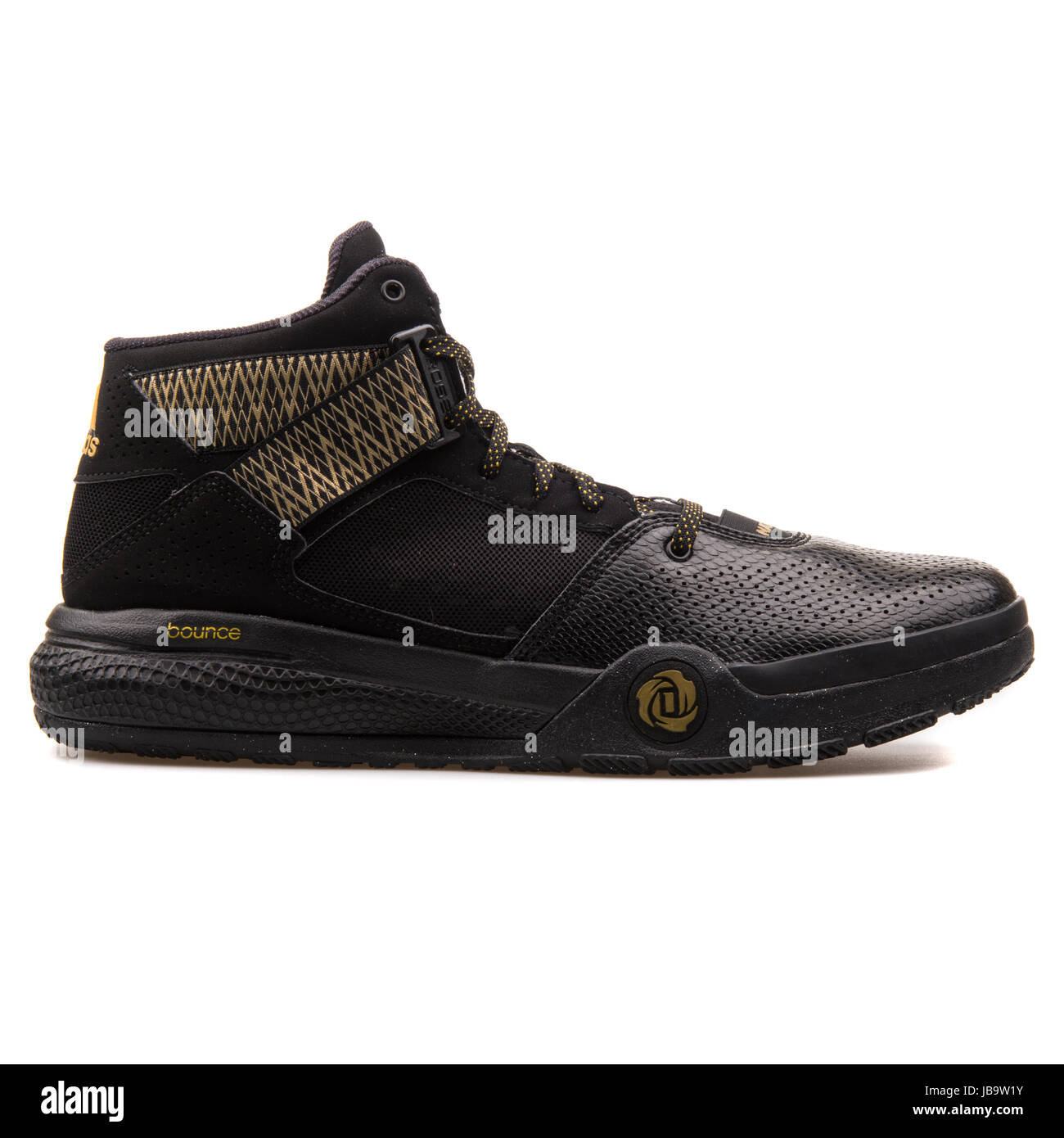 Adidas D Rose 773 IV Negro y Oro zapatillas de baloncesto masculino -  D69592 Fotografía de stock - Alamy