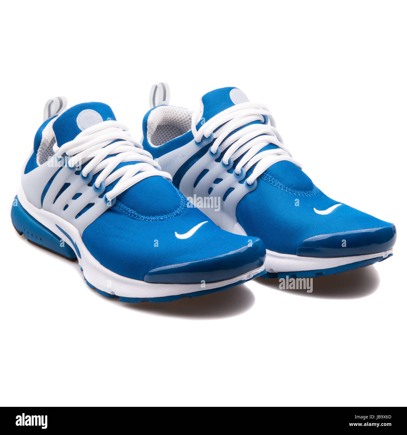 Nike Air QS azul blanco, los hombres calzados running 789870-413 Fotografía de stock -