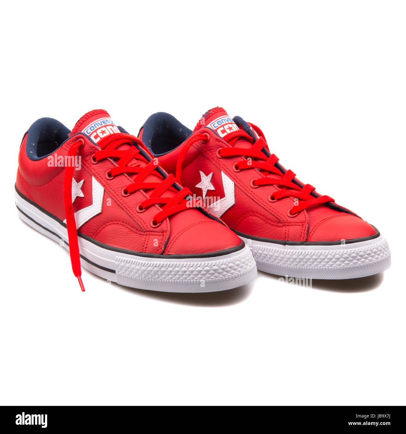 Converse Chuck Taylor All Star OX El cuero rojo y blanco Casino Unisex Zapatos - 149770C Fotografía stock - Alamy