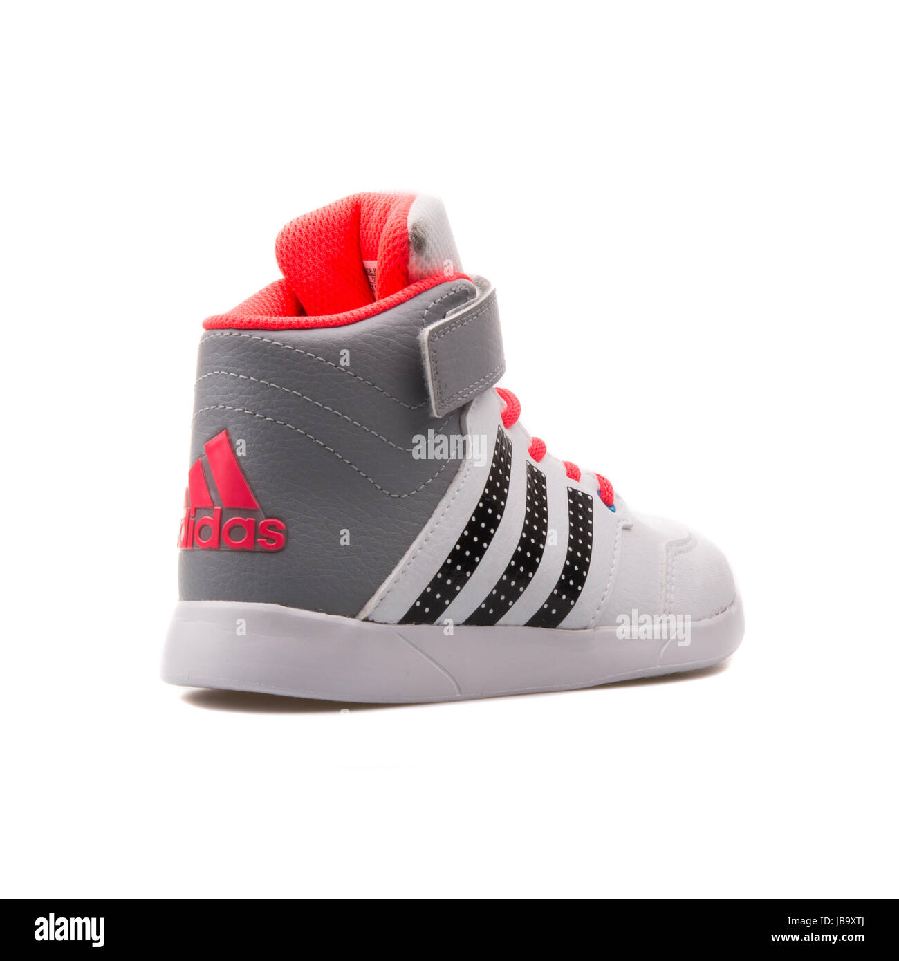 Adidas Jan BS 2 Mid 1 blanco y gris y los zapatos para niños - B23910  Fotografía de stock - Alamy