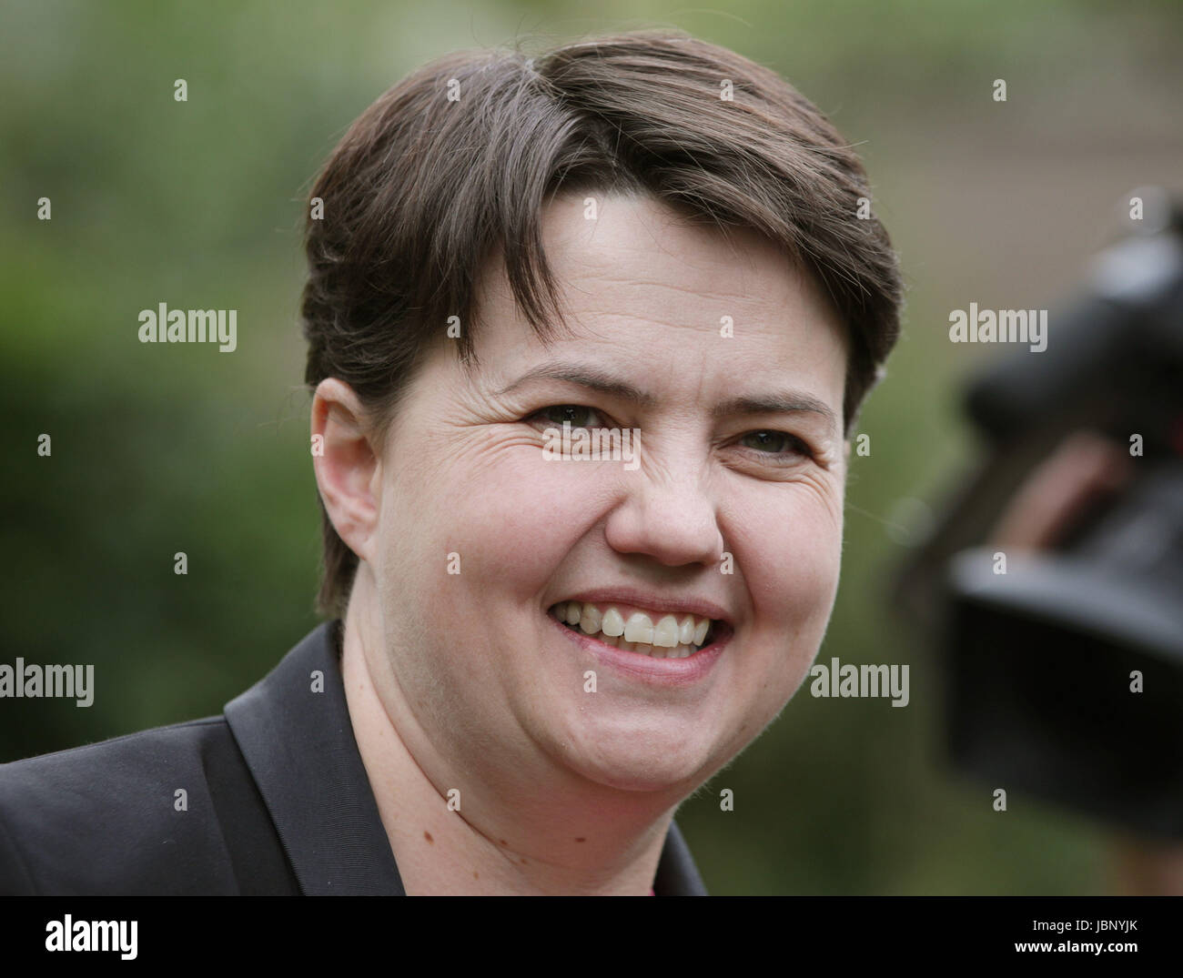 Líder Conservador Escocés Ruth Davidson tomando parte en entrevistas con los medios de Líder Conservador Escocés Ruth Davidson tomando parte en entrevistas con los medios de