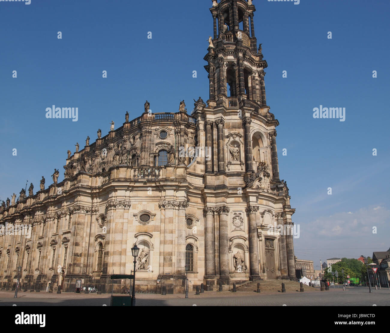 DRESDEN, Alemania - Junio 11, 2014: Dresden Catedral de la Santísima Trinidad aka Hofkirche Kathedrale Sanctissimae Trinitatis Foto de stock