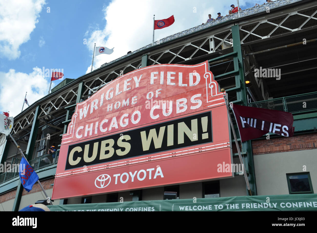 CHICAGO - 29 de mayo: Firmar en el Wrigley Field, hogar de los Chicago Cubs, aparece aquí el 29 de mayo de 2016 tras su7-2 ganar contra los Phillies de Filadelfia Foto de stock