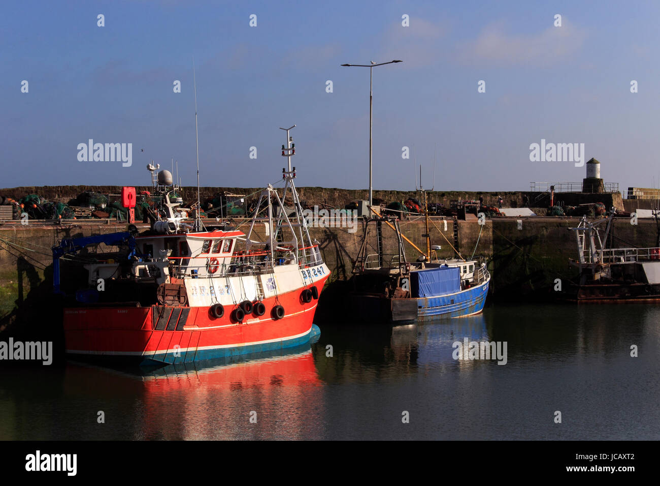 Puerto, barcos de pesca, Pittenweem, Scotland, Reino Unido Foto de stock