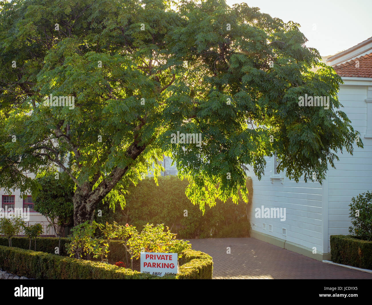 Estacionamiento privado fotografías e imágenes de alta resolución Alamy