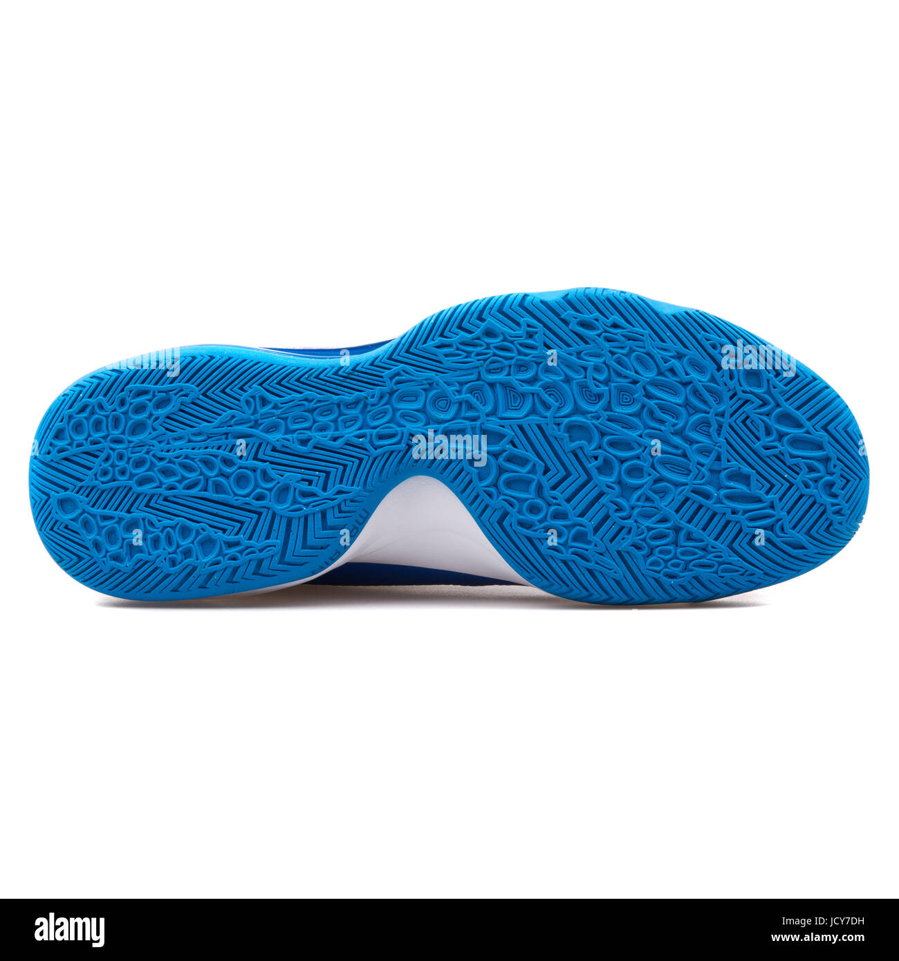 Nike Air Max Audacity TB Unisex azul y blanco zapatillas de baloncesto - 749166-403 Fotografía stock - Alamy