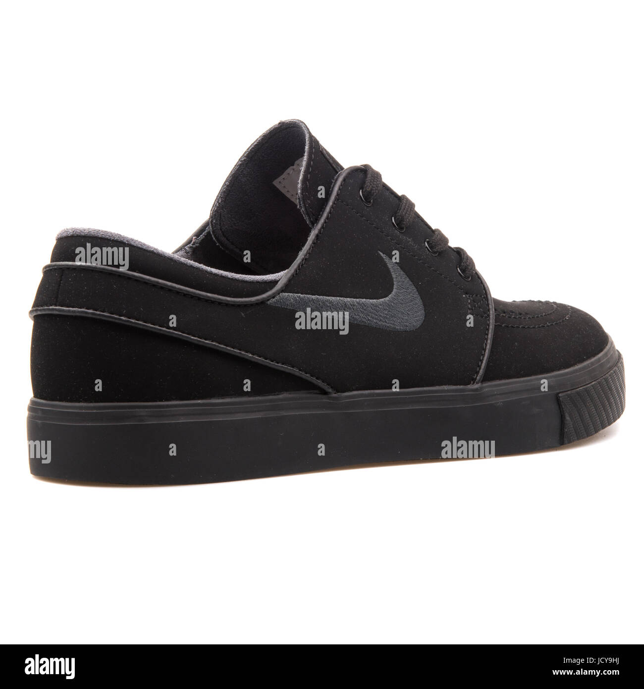 Nike Zoom Stefan Janoski Black Skateboarding Shoes - Fotografía de stock - Alamy