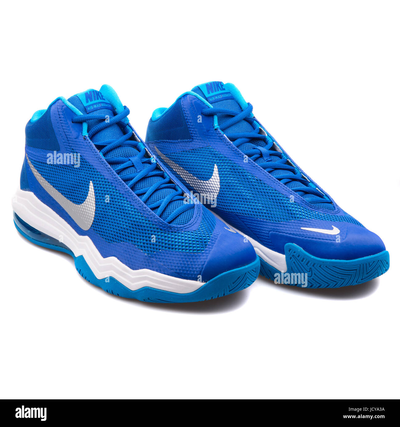 Nike Air Max Audacity TB Unisex azul y blanco zapatillas de baloncesto - 749166-403 Fotografía stock - Alamy