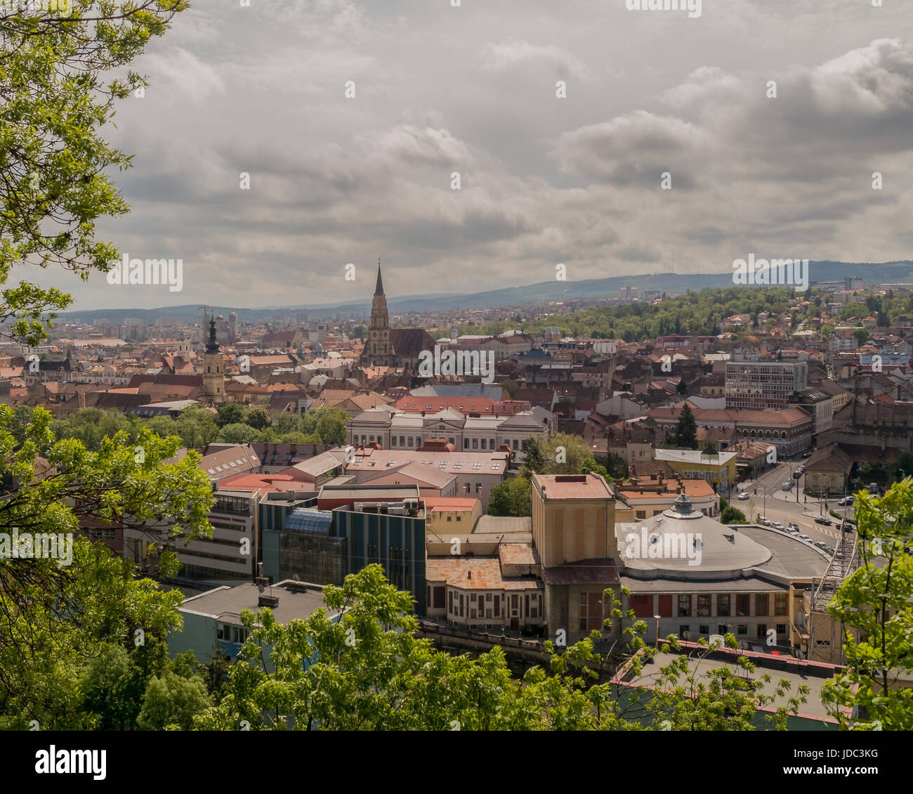 Vista superior, Cluj-Napoca, Rumania, hermoso día de primavera Foto de stock