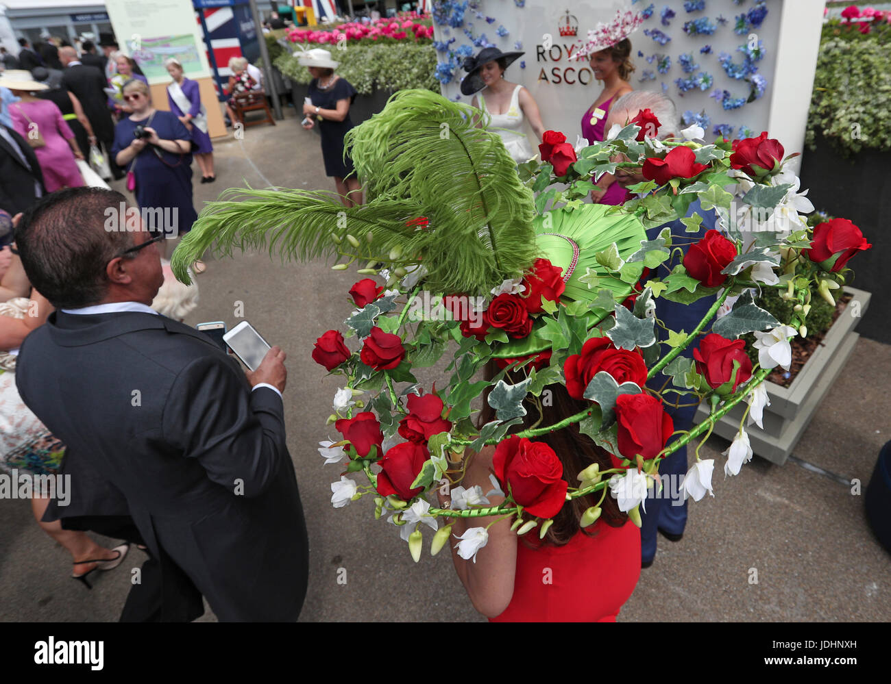 Ines Fernandes durante el primer día de Royal Ascot en el hipódromo de Ascot. PRENSA FOTO DE ASOCIACIÓN. Fecha de la foto: Martes 20 de junio de 2017. Ver la historia de PA Racing Ascot. El crédito de la foto debe ser: Jonathan Brady/PA Wire. RESTRICCIONES: Uso sujeto a restricciones. Uso editorial solamente, sin uso comercial o promocional. No hay ventas privadas Foto de stock