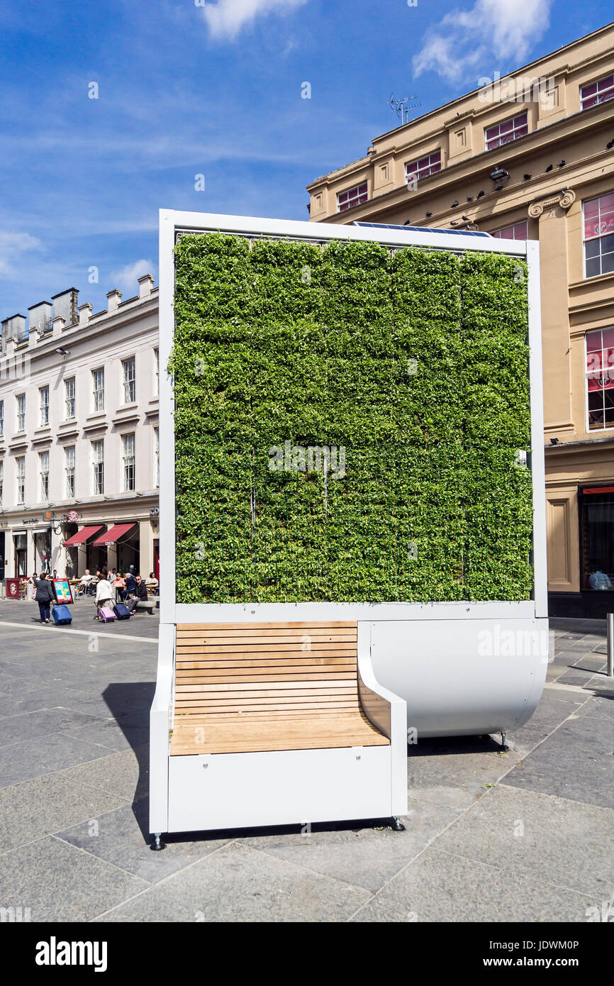 Árboles artificiales en Londres para absorber la contaminación