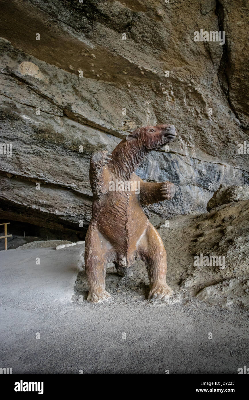 Milodon (prehistórico perezosos gigantes) Modelo en la entrada de la