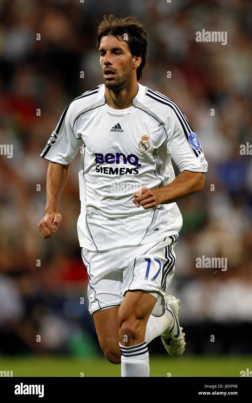 RUUD VAN NISTELROOY REAL MADRID CF el Bernabeu Madrid España 26 de  septiembre de 2006 Fotografía de stock - Alamy