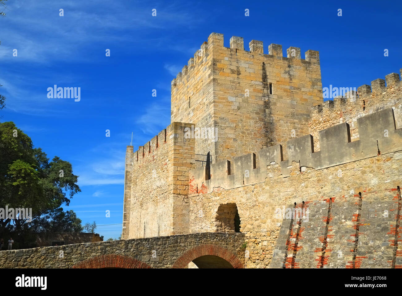 El Castillo de San Jorge Lisboa Portugal moriscos Foto de stock