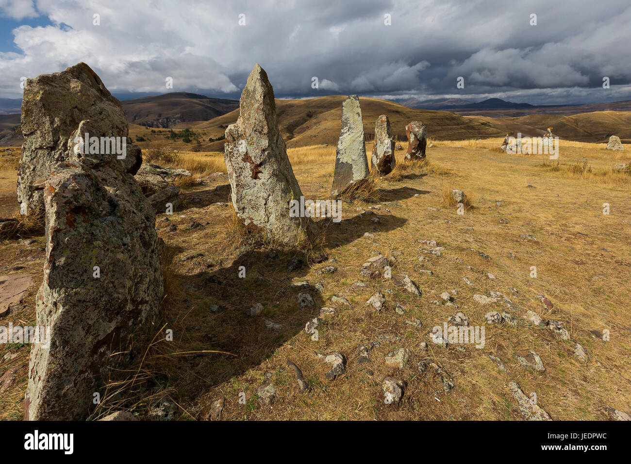 Antiguo Observatorio llamado Zorats Karer o Karahunj, conocido como Stonehenge armenio. Foto de stock