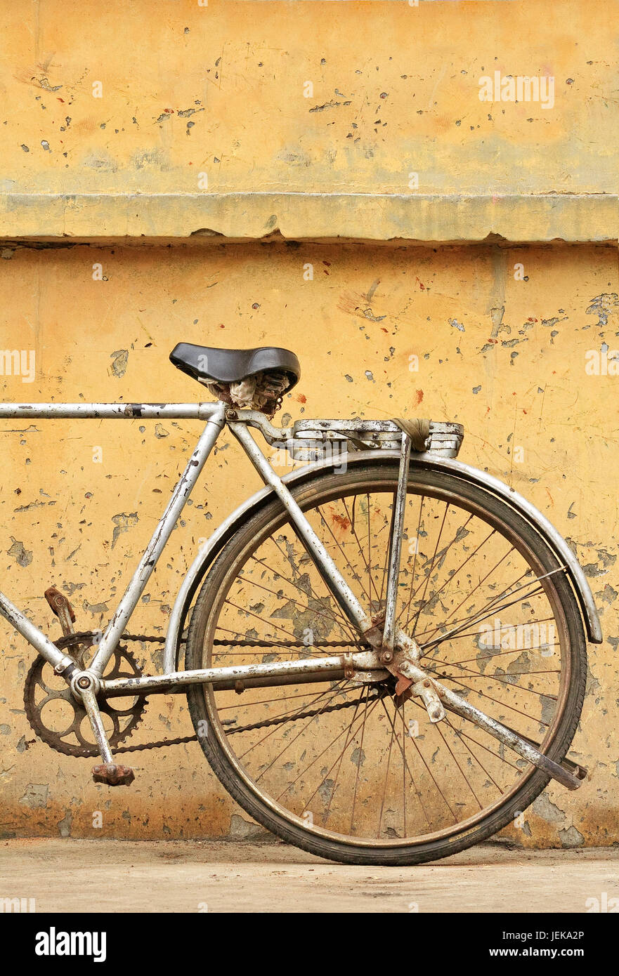 Cadena de bicicleta oxidada fotografías e imágenes de alta resolución -  Página 9 - Alamy