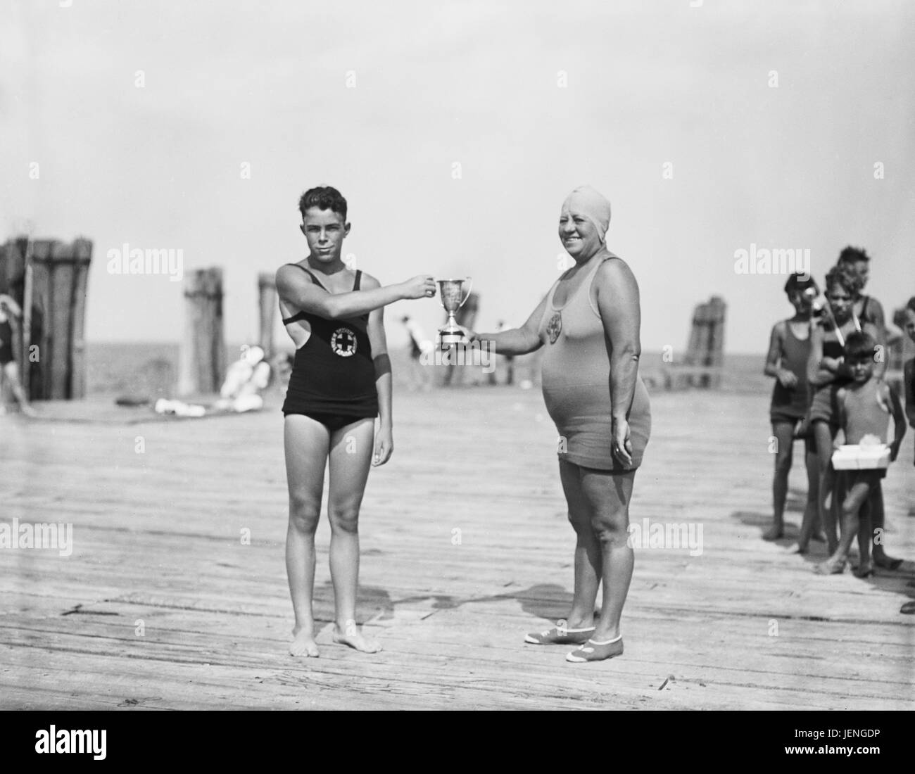 Trajes de baño históricos fotografías e imágenes de alta resolución - Alamy