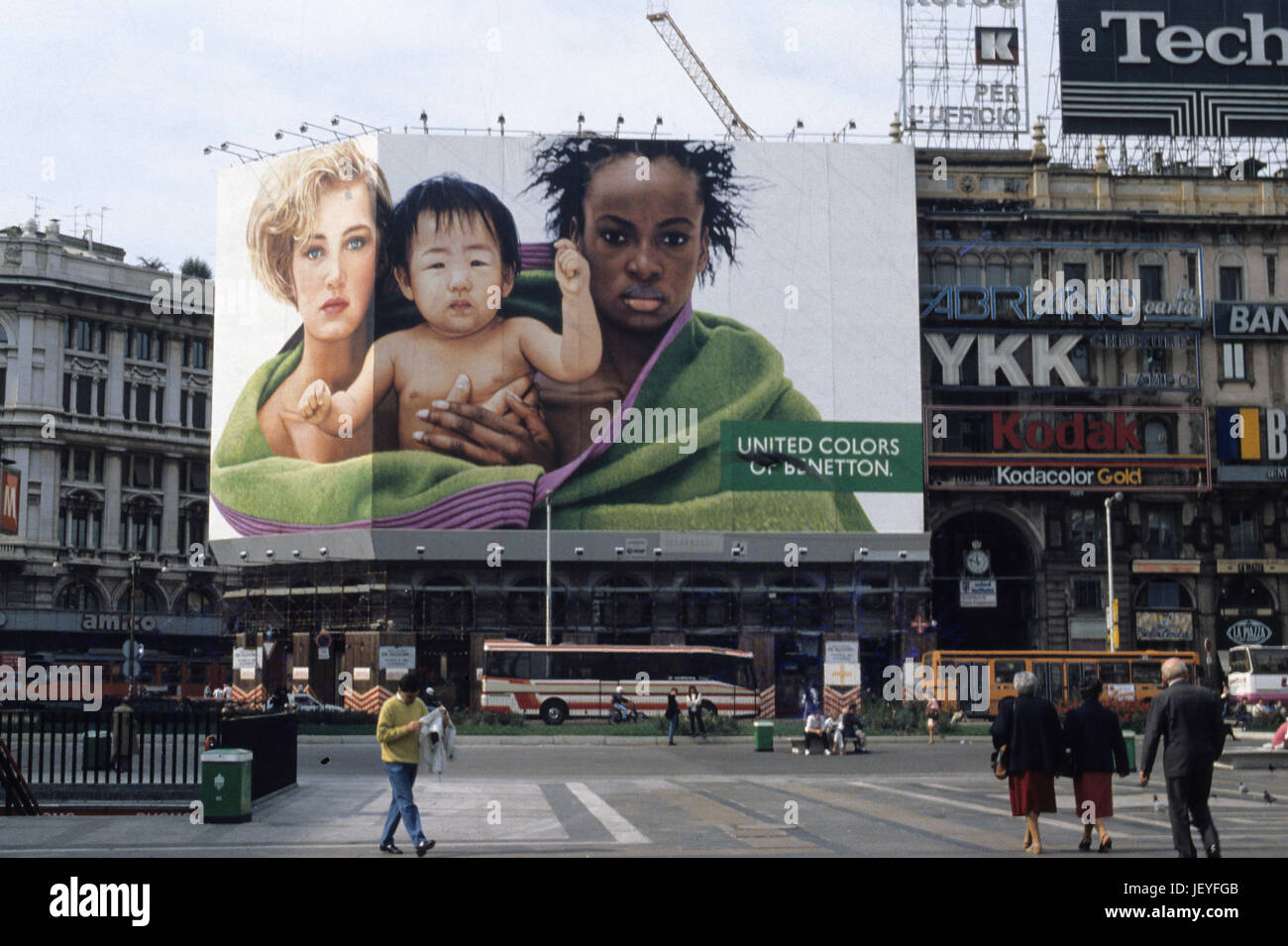 Benetton Advertising Fotos e Imágenes de stock - Alamy