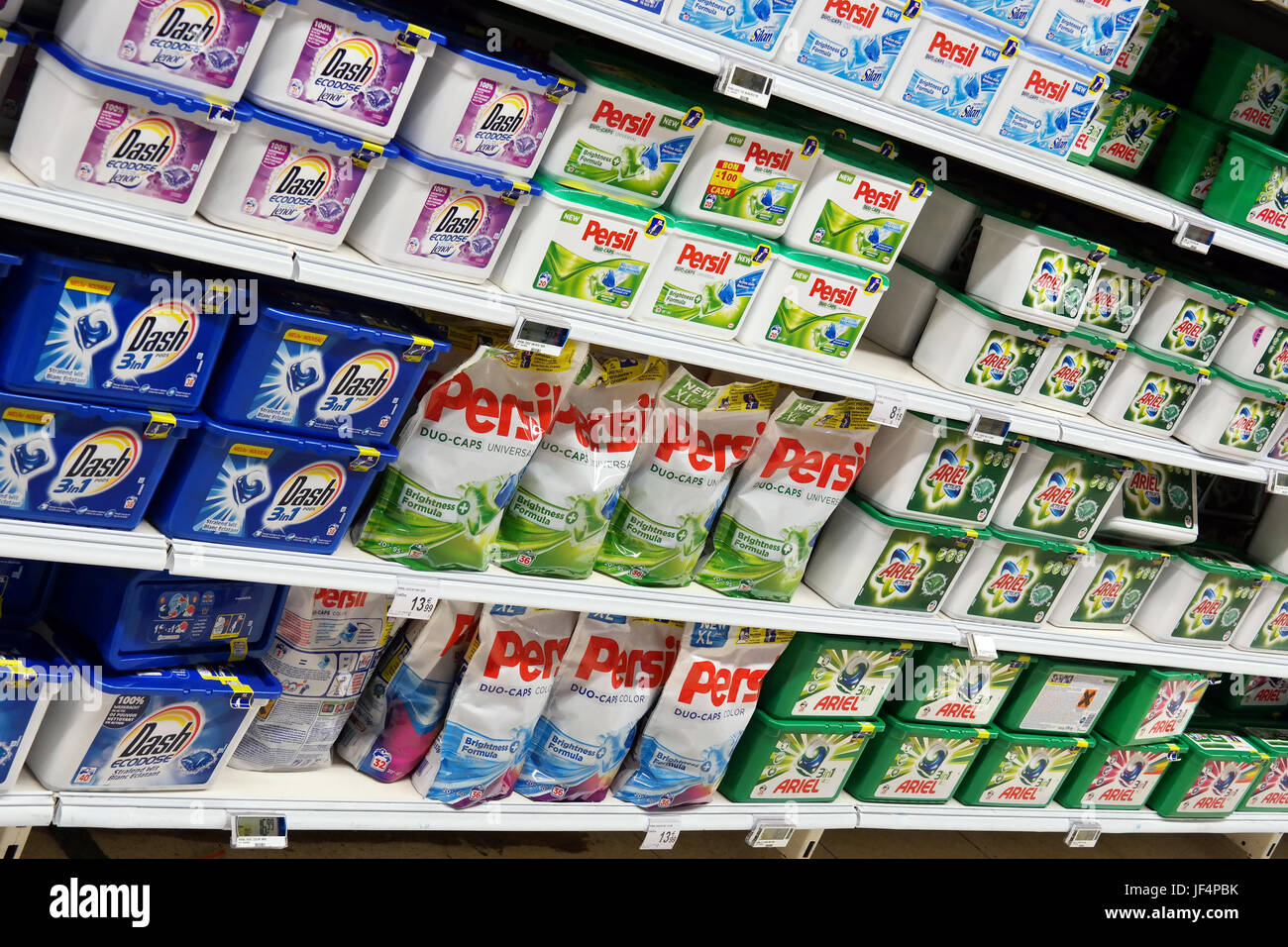 Persil detergente en polvo fotografías e imágenes de alta resolución - Alamy