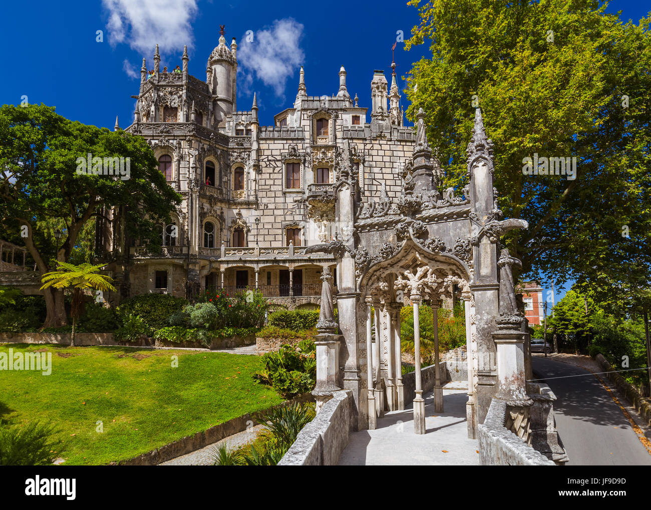 Castillo de Quinta da Regaleira, Sintra Portugal Foto de stock