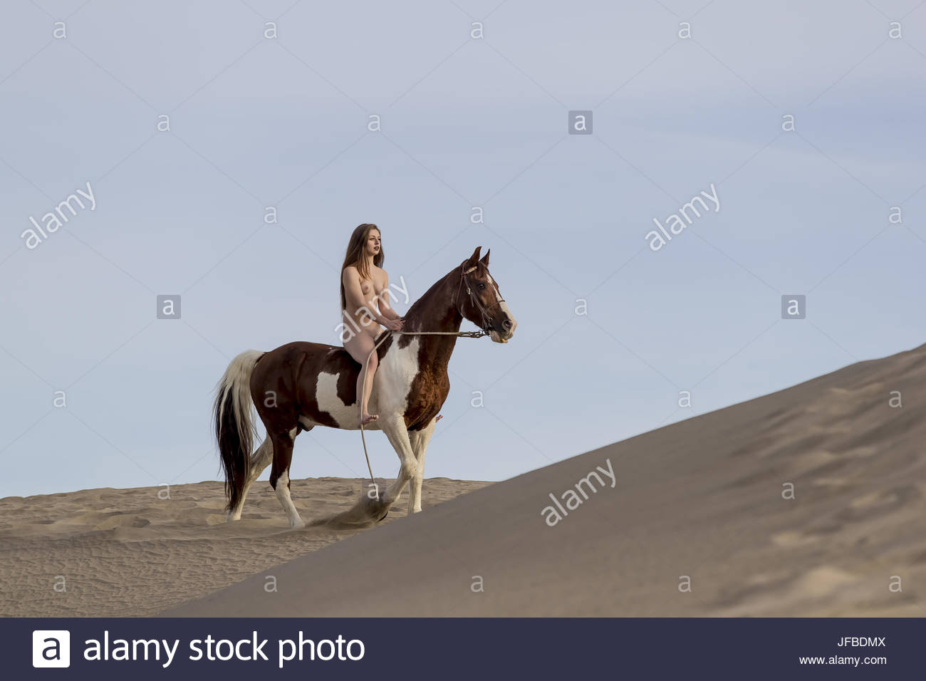 Mujer desnuda a caballo Nude Photos 19 Mujer desnuda a caballo Nude Photos 5