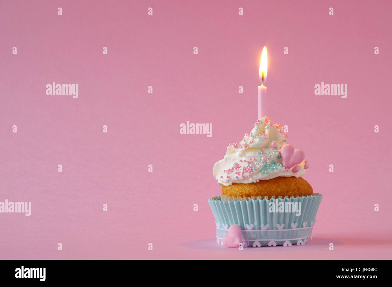 Geburtstags torte fotografías e imágenes de alta resolución - Alamy