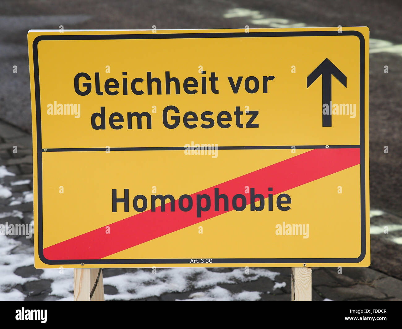 La igualdad ante la ley - Homofobia Foto de stock