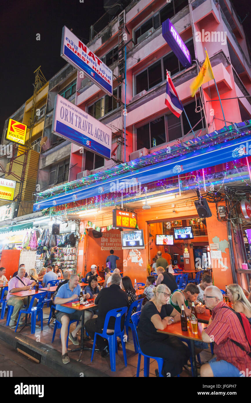 Tailandia, Bangkok, Khaosan Road, restaurantes típicos Foto de stock