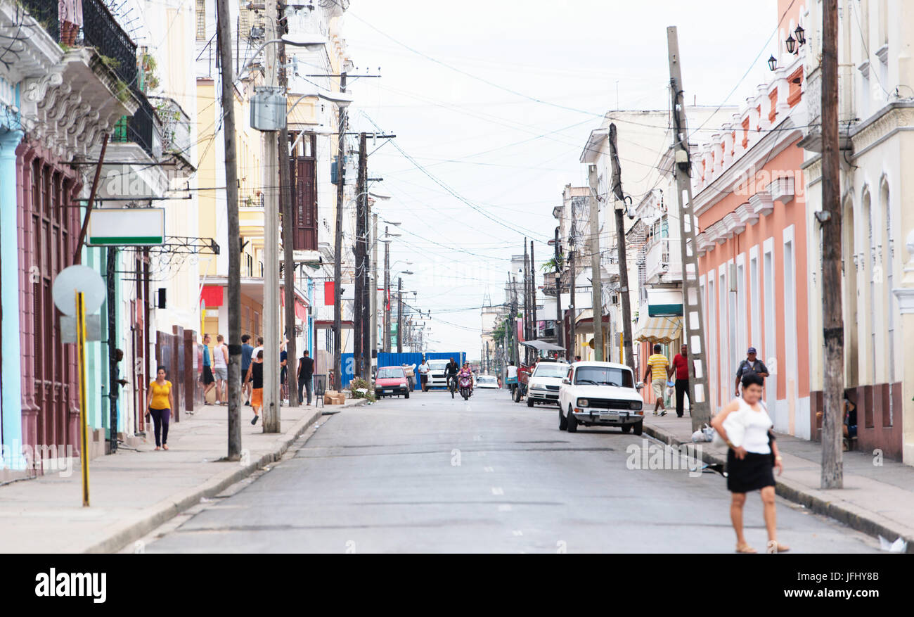 Cienfuegos, Cuba - edificios y calles carriles Foto de stock