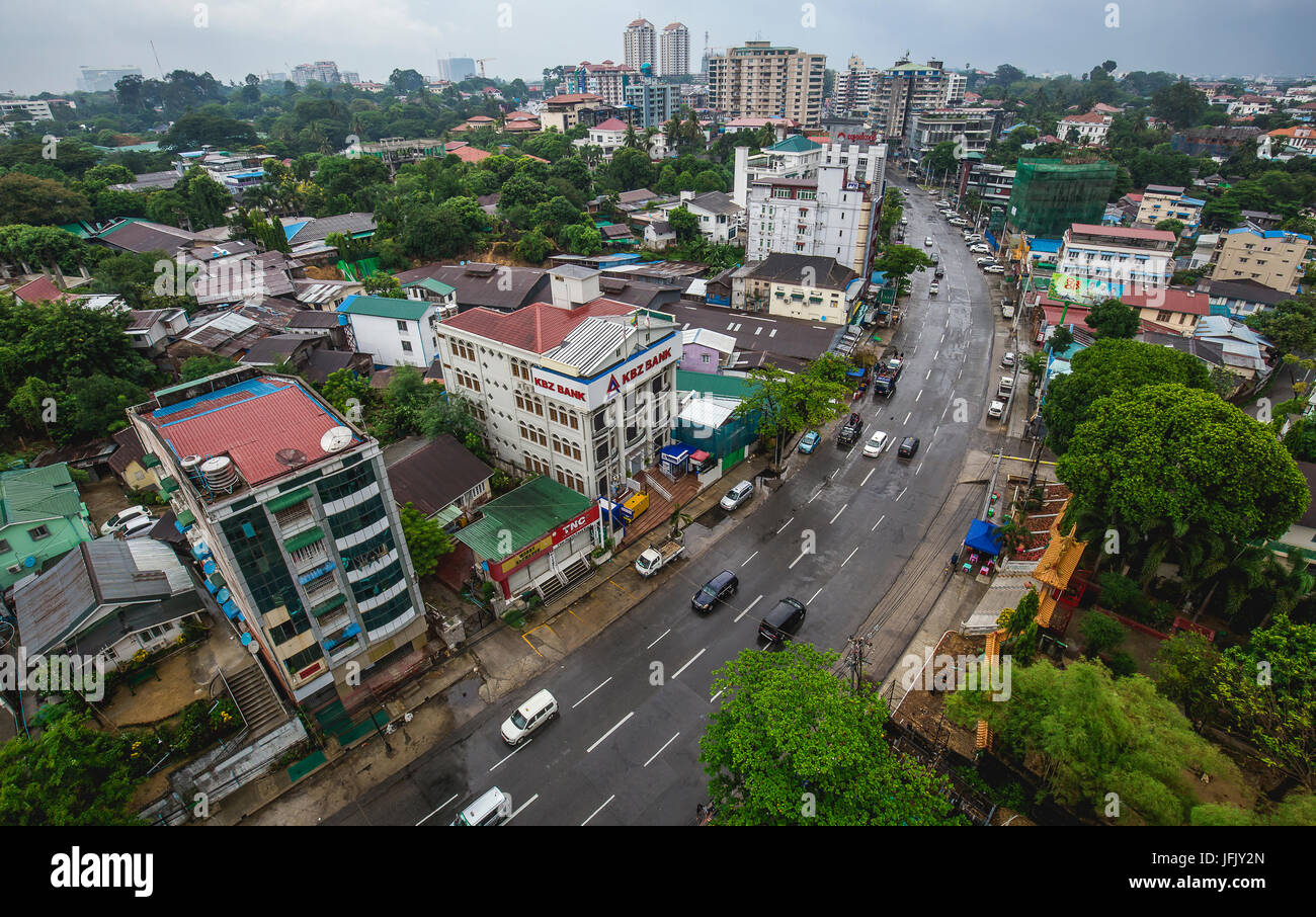 Yangon / Ragoon street view paisaje urbano de la ciudad de El Alto - Resumen - lugar para visitar Myanmar/Birmania Foto de stock