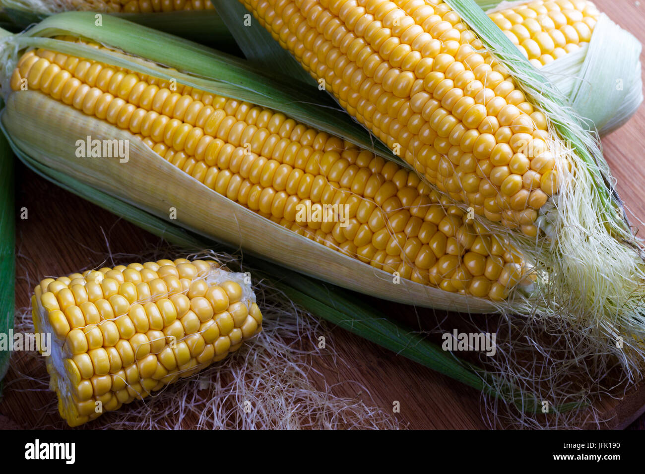 Las mazorcas de maíz dulce Foto de stock