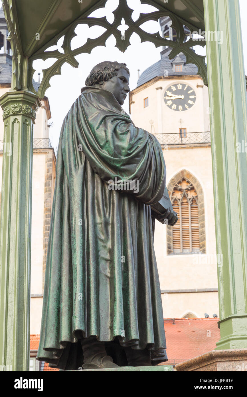 Lutero monumento con reloj Foto de stock