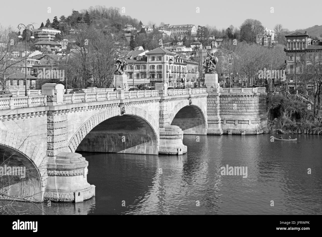 Turín - El Puente Umberto I. Foto de stock