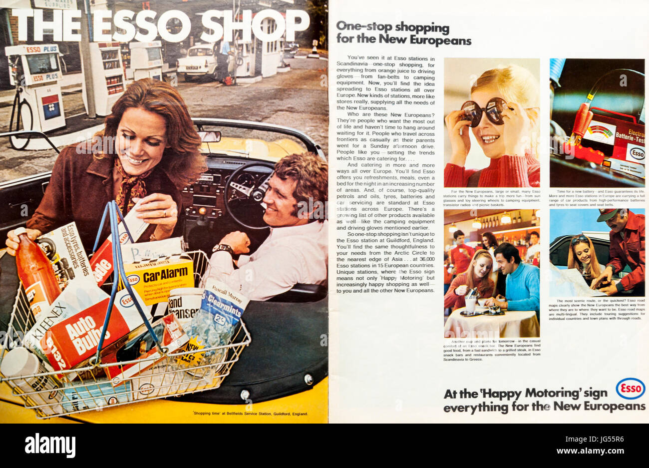 Una doble página 1970 Difusión revista Publicidad publicidad tiendas en Esso garajes para "los nuevos europeos". Foto de stock