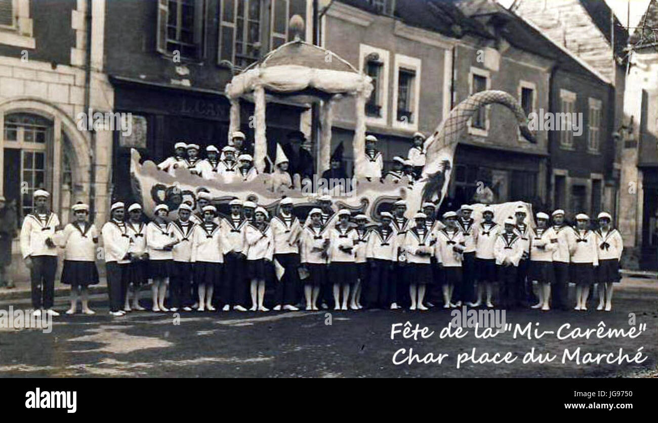 Mi-Carême à Aubigny-sur-Nère Foto de stock