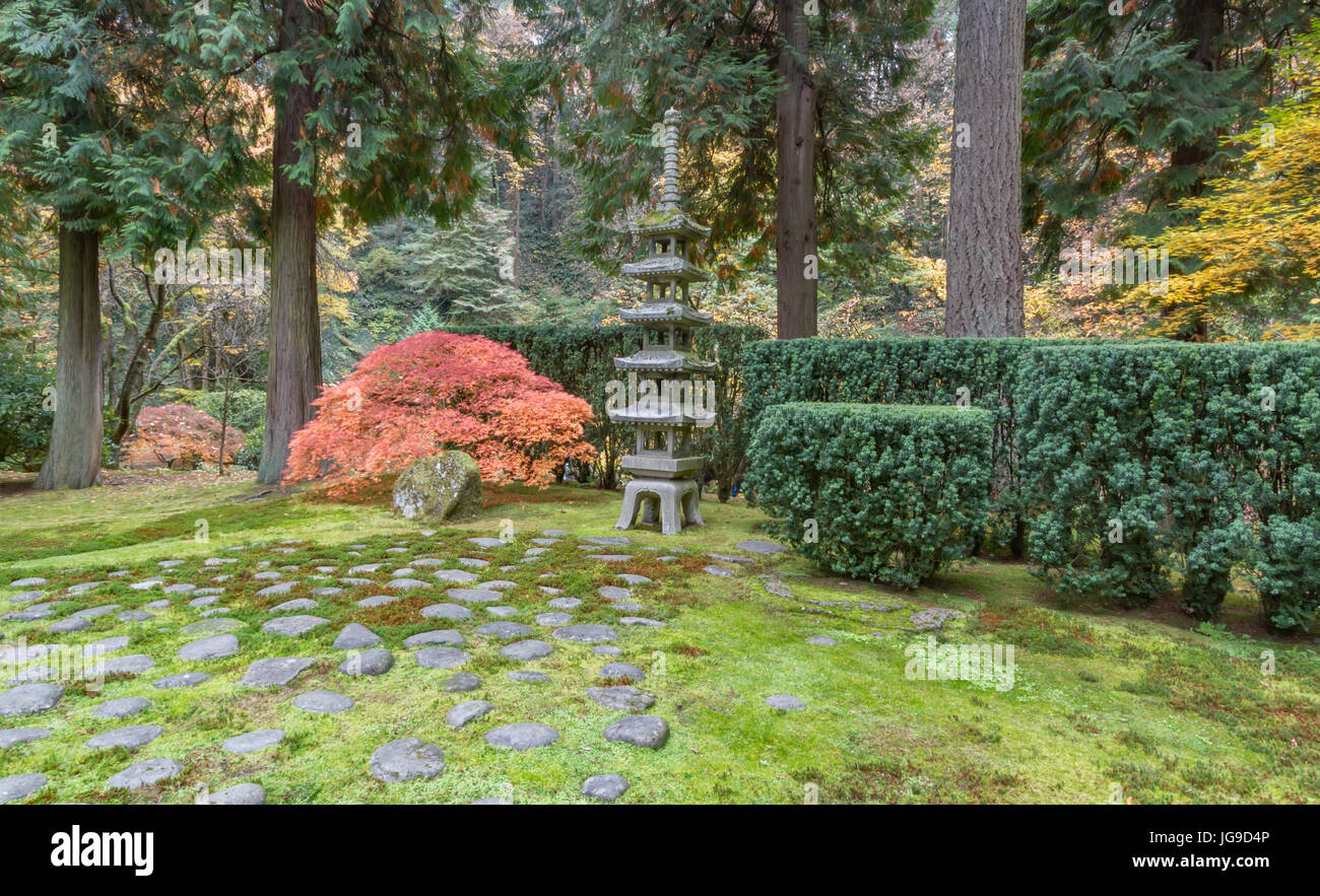 Portland, Oregón, 26 de octubre de 2013, tiempo de otoño en los Jardines Japoneses Foto de stock